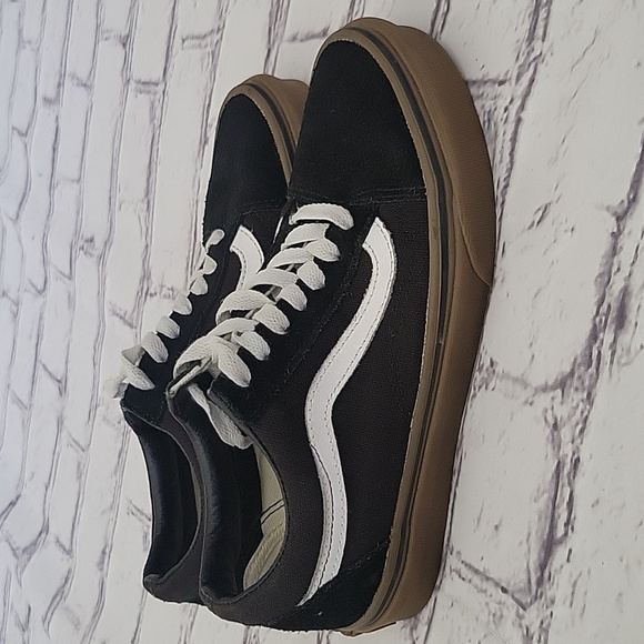 Gum bottom Vans - Picture 1 of 8